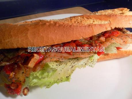 BOCADILLO DE SALMÓN AHUMADO