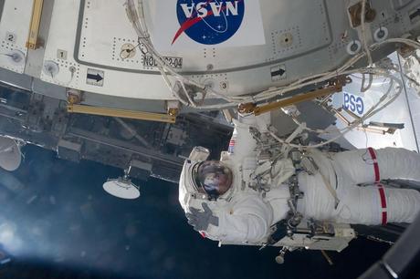 NASA astronaut Greg Chamitoff, STS-134 mission specialist, waving May 20