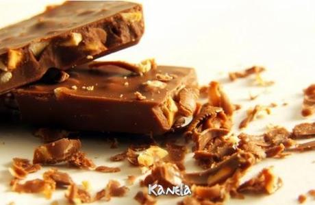 BLOCK DE CHOCOLATE CON CASTAÑA Y AVELLANAS