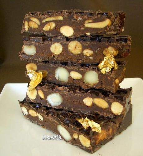BLOCK DE CHOCOLATE CON CASTAÑA Y AVELLANAS