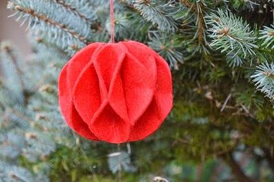 Decorar el árbol de Navidad