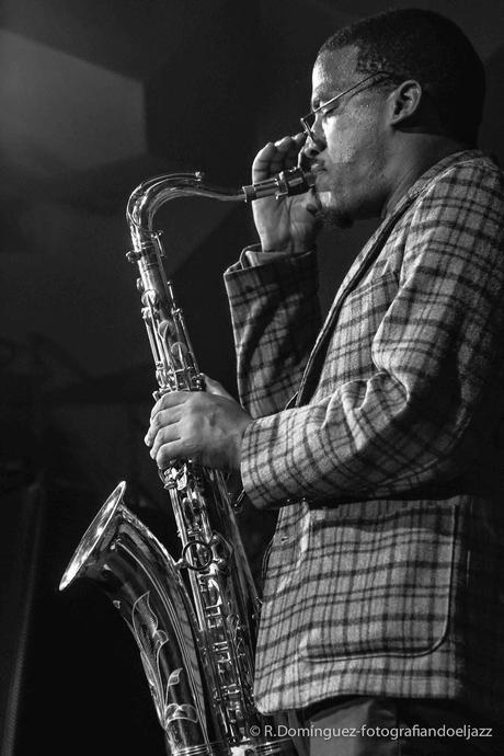 © R.Domínguez - James Brandon Lewis