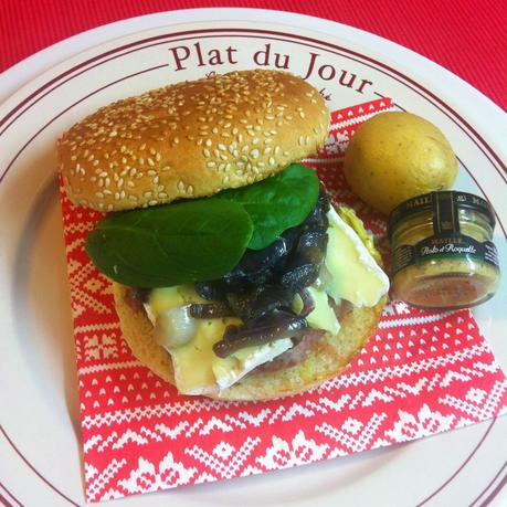 Hamburguesa Francesa (Con Cebolla, Brie Y Mostaza)