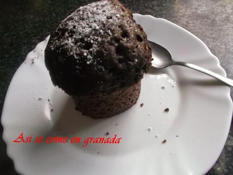 Bizcocho de chocolate a la taza