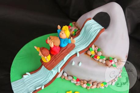 TARTA FONDANT TOBOGAN  DE AGUA PARA ANA