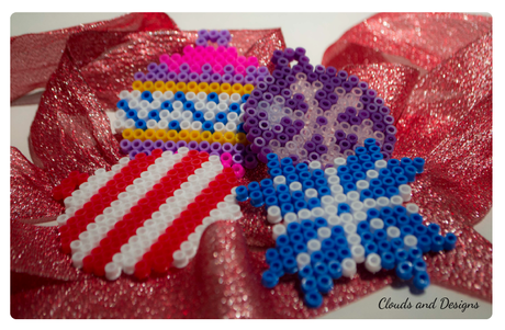 Adviento bloggero dia 8 bolas hama beads