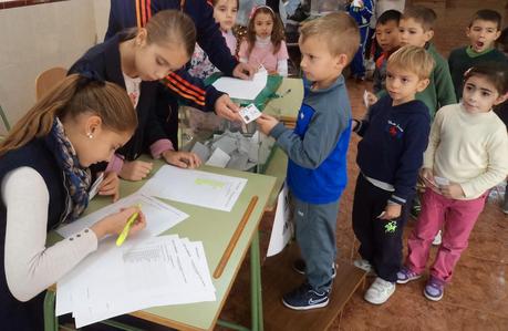 NUESTRO PRIMER REFERENDUM