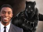 Chadwick Boseman emocionado figuras disfraces Pantera Negra