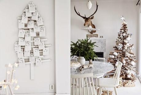 C H R I S T M A S T R E E