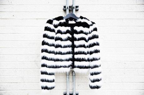 MUST HAVE: LEATHER MINI SKIRT Karen_Millen-Chrismas_Wishlist-Collage_Vintage-Leather_Skirt-Burgundy_Bag-Silver_Blazer-Outfit-Street_Style-7Karen_Millen-Chrismas_Wishlist-Collage_Vintage-Leather_Skirt-Burgundy_Bag-Silver_Blazer-Outfit-Street_Style-