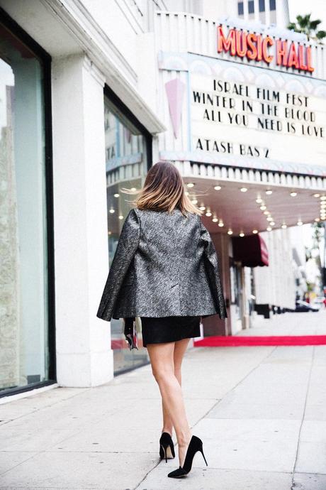 Karen_Millen-Chrismas_Wishlist-Collage_Vintage-Leather_Skirt-Burgundy_Bag-Silver_Blazer-Outfit-Street_Style-13Karen_Millen-Chrismas_Wishlist-Collage_Vintage-Leather_Skirt-Burgundy_Bag-Silver_Blazer-Outfit-Street_Style-