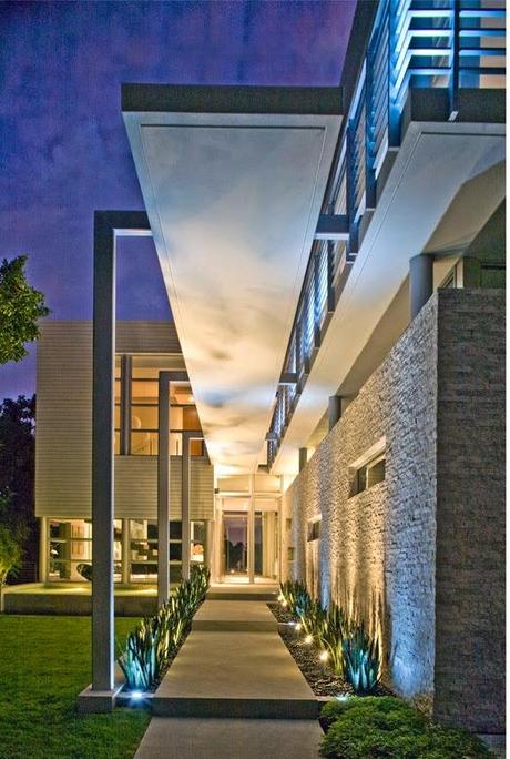 Bienes Raices Minimalistas en la Florida