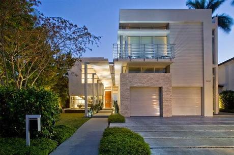 Bienes Raices Minimalistas en la Florida