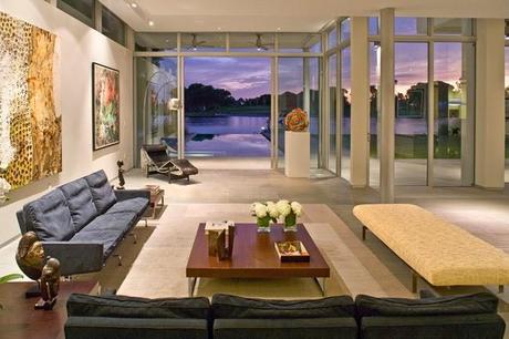 Bienes Raices Minimalistas en la Florida