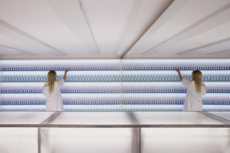 Un espacio y diseño blanco en pleno barrio rojo de Amsterdam