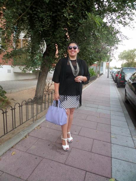 Look: Flecos y W&B