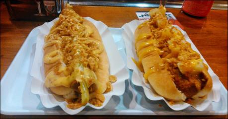 Puinhoop-dog y Bahía-dog en Taberna OP11 Belga Madrid