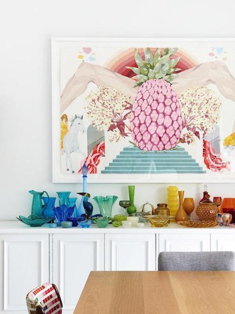 Coleccionando color y piezas retro. Una decoración para el caos