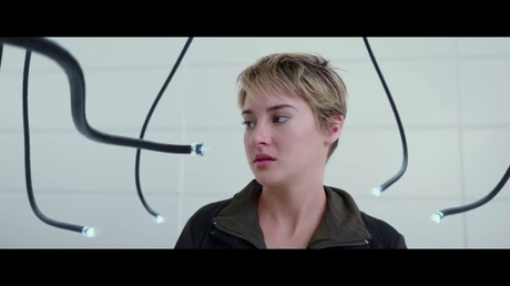 Nuevo still oficial con Kate Winslet + Nuevo teaser trailer de Insurgente