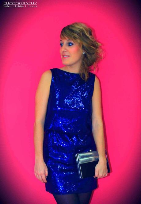 Party dress: paillettes blue/silver