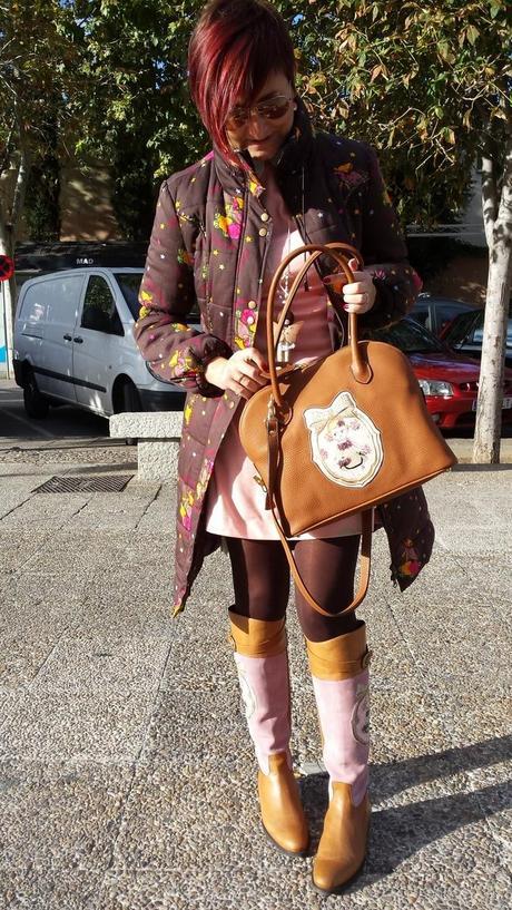 Botas y bolso de Moskitas Muertas