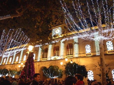 La iluminación del Ayuntamiento.