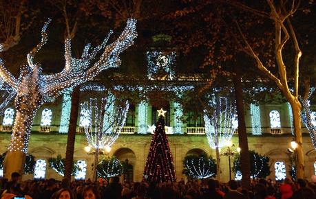 La iluminación del Ayuntamiento.