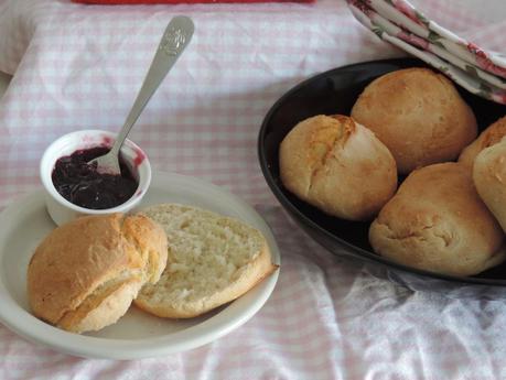 PANECILLOS INGLESES ....LORRAINE PASCALE