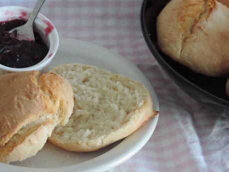 PANECILLOS INGLESES ....LORRAINE PASCALE