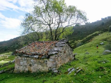 Por las brañas quirosanas de Toriezo, Faedo y Fresnéo