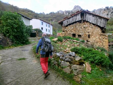 Por las brañas quirosanas de Toriezo, Faedo y Fresnéo