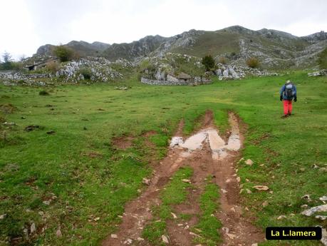 Por las brañas quirosanas de Toriezo, Faedo y Fresnéo