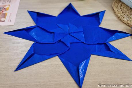 DIY: Una estrella de Navidad Waldorf para la ventana