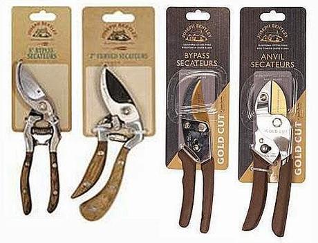 Herramientas y accesorios para el cultivo de rosales Herramientas y accesorios para el cultivo de rosales