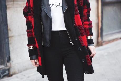 PLAYING WITH LAYERS Checked_Cardigan-Black_And_Red-Balenciaga_Boots-Outfit-Rebecca_Minkoff-Quilted_Bag-Street_style-67