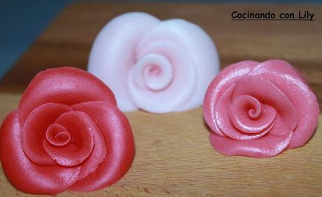 Modelado Rosas Sencillas En Fondant