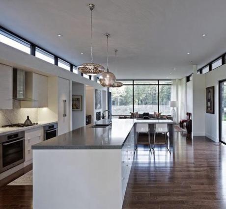 Casa de Lineas Puras en Ontario