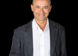 Entrevista a James Nava para Todo Literatura