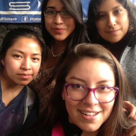 [DAILY VLOG] Laini Taylor en México DF + saludos.