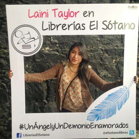 [DAILY VLOG] Laini Taylor en México DF + saludos.