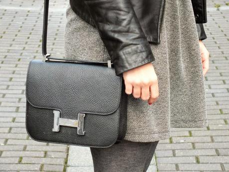 Back to Rock... Back to my love... Back to Rock... Back to my love...