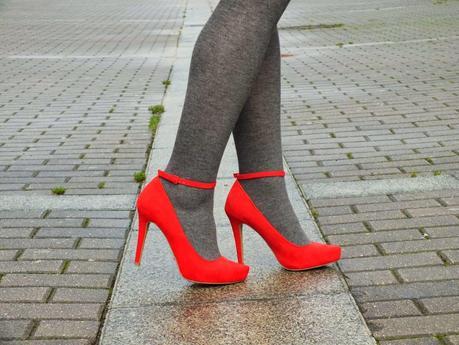 Back to Rock... Back to my love... Back to Rock... Back to my love...