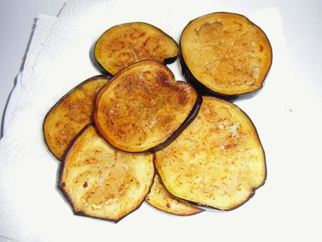 Tortilla de berenjenas con jamón y queso