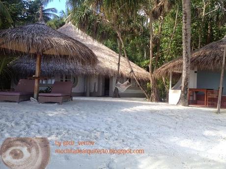 Nika Island Resort. Descripción y detalles.