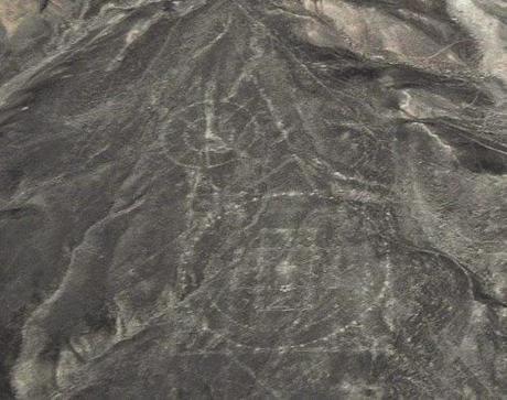 El colibrí. Líneas de Nazca. Perú El colibrí. Líneas de Nazca. Perú