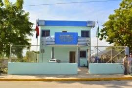 Frank Del Valle y Castro Castillo inauguran cuarteles en Villa Jaragua y Las Clavellinas.