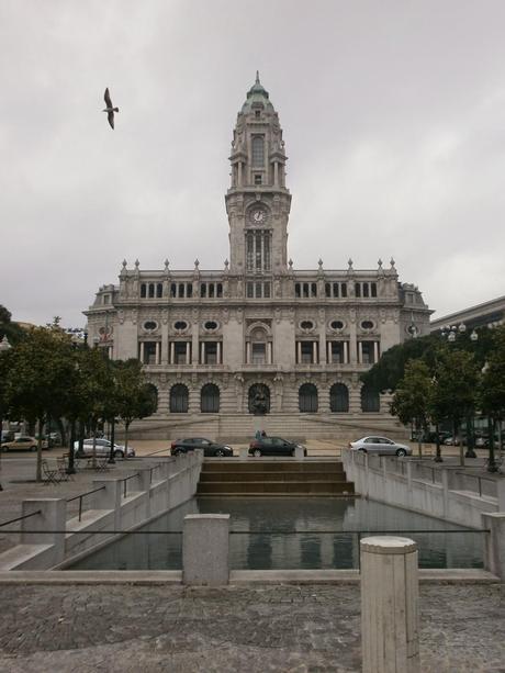 PRAÇA DA LIBERDADE, OPORTO.