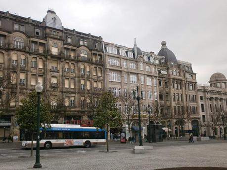 PRAÇA DA LIBERDADE, OPORTO.