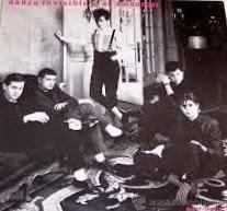 DANZA INVISIBLE - AL AMANECER.