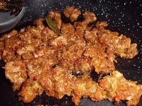 la carne con la salsa